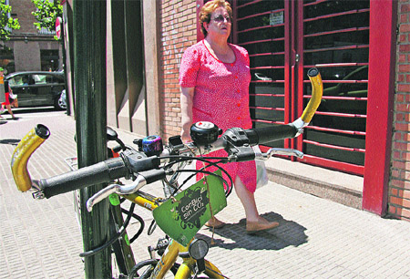 Reivindican el uso de la bici hasta al aparcarlas Reivindican el uso de la bici hasta al aparcarlas