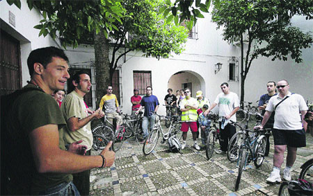 Un paseo en bicicleta por nuestras leyendas Un paseo en bicicleta por nuestras leyendas