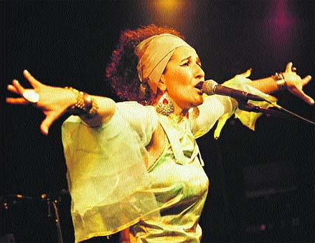 Aida Nadeem, una iraquí con ‘beats’ Aida Nadeem, una iraquí con ‘beats’