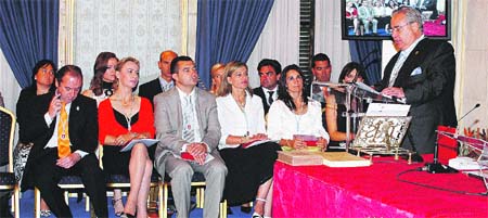 El PP avanza en la provincia con 13 alcaldías más y el PSOE baja 11 El PP avanza en la provincia con 13 alcaldías más y el PSOE baja 11