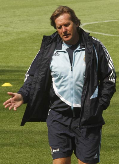 Bernd Schuster, en el último entrenamiento del Real Madrid Bernd Schuster, en el último entrenamiento del Real Madrid