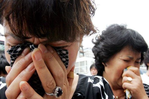 Familiares del segundo rehén asesinado Familiares del segundo rehén asesinado