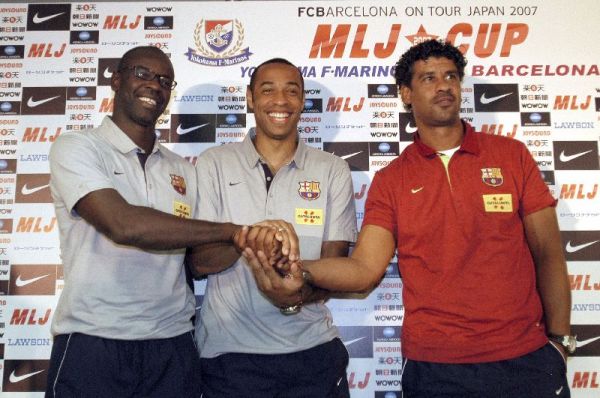 Thuram, Henry y Rijkaard en Japón. Thuram, Henry y Rijkaard en Japón.
