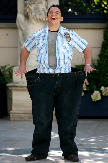 Un joven inglés gana un Concurso de Adelgazamiento tras adelgazar 83 kilos Un joven inglés gana un Concurso de Adelgazamiento tras adelgazar 83 kilos
