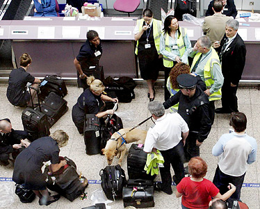 Controles en los aeropuertos Controles en los aeropuertos