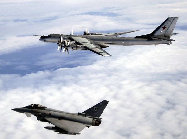 Bombarderos interceptados Bombarderos interceptados
