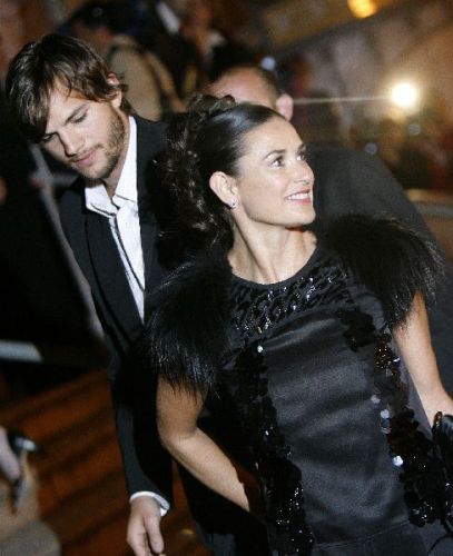 Demi Moore y Ashton. Demi Moore y Ashton.