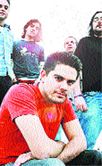 Concierto a pie de calle ideal para Despistaos