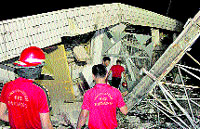 Al menos 9 muertos por un seísmo en Sumatra Al menos 9 muertos por un seísmo en Sumatra