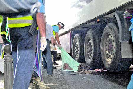 Muere aplastado por un camión de 15 toneladas en Cuatro Caminos Muere aplastado por un camión de 15 toneladas en Cuatro Caminos