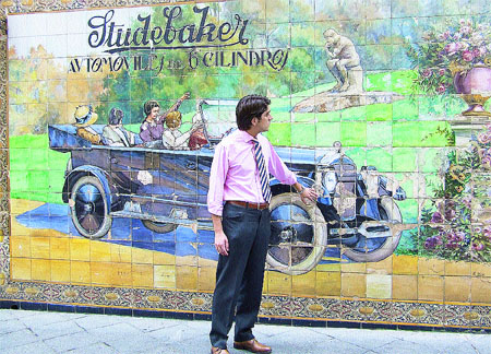 Cultura se niega a cuidar y mudar la emblemática cerámica Studebaker Cultura se niega a cuidar y mudar la emblemática cerámica Studebaker