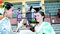 A lucir palmito como las más guapas de la fiesta A lucir palmito como las más guapas de la fiesta