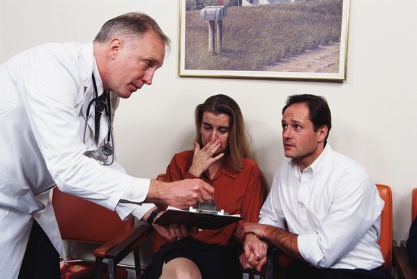 Los médicos ingleses dejarán de usar la tradicional bata blanca Los médicos ingleses dejarán de usar la tradicional bata blanca