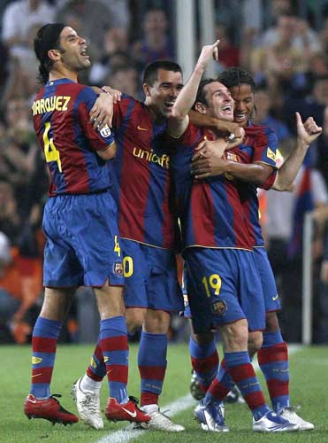 Messi y sus compañeros Messi y sus compañeros