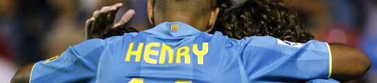 Henry se abraza a sus compañeros Henry se abraza a sus compañeros