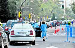 Mañana dominical de atascos por la maratón Mañana dominical de atascos por la maratón
