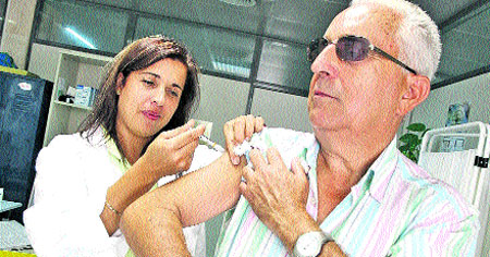 4.000 nuevas vacunas contra la gripe, ya disponibles en los centros de salud 4.000 nuevas vacunas contra la gripe, ya disponibles en los centros de salud