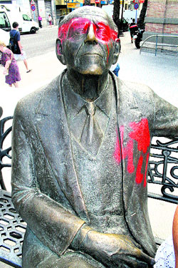 Gastón Castelló, en el olvido Gastón Castelló, en el olvido