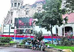Sin techo y marginales copan seis plazas de Bilbao Sin techo y marginales copan seis plazas de Bilbao