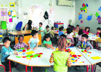 El español en este colegio se habla con 22 acentos El español en este colegio se habla con 22 acentos
