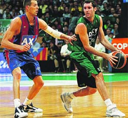 El DKV pasa por encima del Barça El DKV pasa por encima del Barça