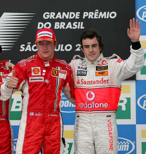 Raikkonen y Alonso desplegable Raikkonen y Alonso desplegable