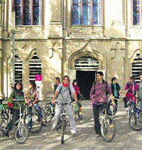 Estudiantes pro carril-bici Estudiantes pro carril-bici