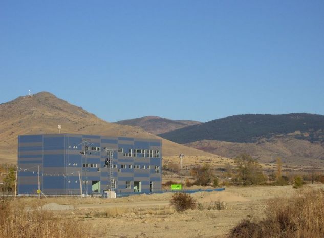 EDIFICIO FINCA "QUITAPESARES" EDIFICIO FINCA "QUITAPESARES"