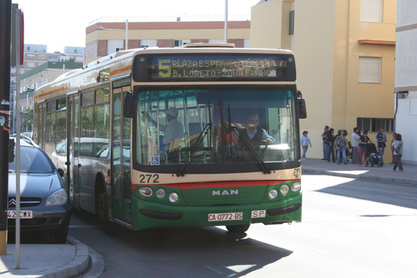 Autobuses urbanos en Cádiz Autobuses urbanos en Cádiz