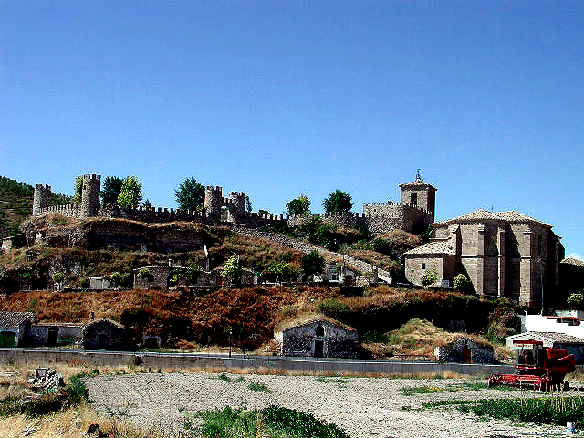Las murallas de Almoguera. Las murallas de Almoguera.