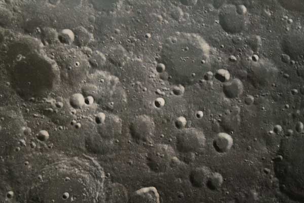 Primera foto de la Luna tomada por un satélite chino Primera foto de la Luna tomada por un satélite chino