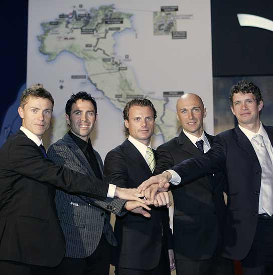 Damiano Cunego, Gilberto Simoni, Danilo Di Luca, Stefano Garzelli, y Paolo Savoldelli Damiano Cunego, Gilberto Simoni, Danilo Di Luca, Stefano Garzelli, y Paolo Savoldelli