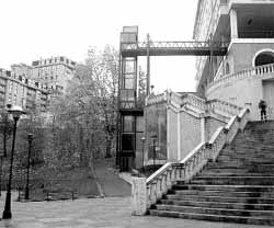 El ascensor de la calle Alzaga, en Santurtzi, continúa sin estrenarse El ascensor de la calle Alzaga, en Santurtzi, continúa sin estrenarse