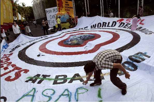 Activistas, contra el cambio climático. Activistas, contra el cambio climático.