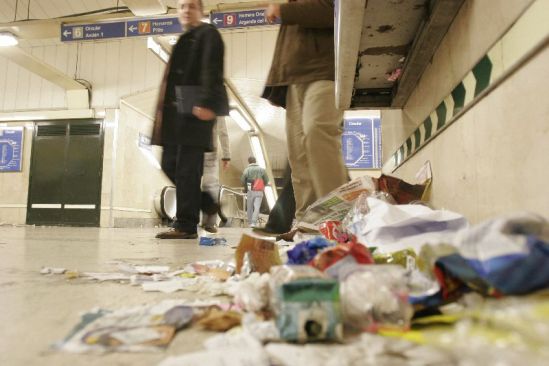 Huelga de la limpieza en el metro. Huelga de la limpieza en el metro.
