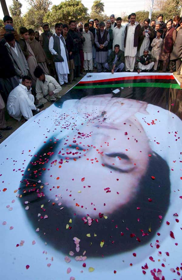 Luto por Bhutto Luto por Bhutto