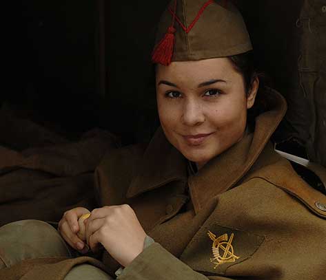 Nadia de Santiago, en una escena de 'Las 13 rosas'. Nadia de Santiago, en una escena de 'Las 13 rosas'.