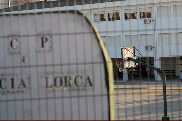 Desde el lunes el colegio no tiene portero. /T.S. Desde el lunes el colegio no tiene portero. /T.S.