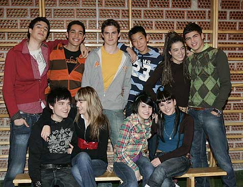 Algunos de los protagonistas de la serie 'Física y química'. Algunos de los protagonistas de la serie 'Física y química'.