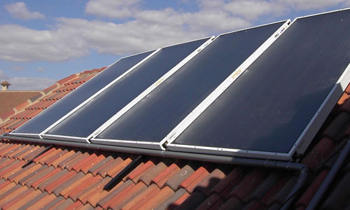 Edificios con placas solares. Edificios con placas solares.
