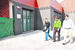 El nuevo Registro Civil cierra en su primer día por falta de previsión El nuevo Registro Civil cierra en su primer día por falta de previsión