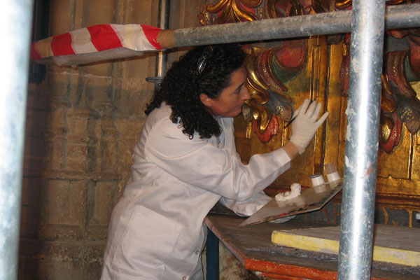 Restauradora del retablo Restauradora del retablo