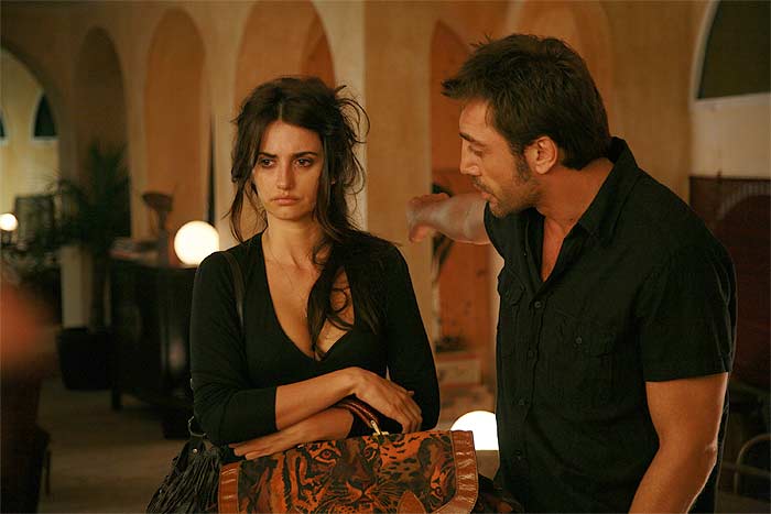 Penélope Cruz y Javier Bardem, en una escena de 'Vicky Cristina Barcelona'. Penélope Cruz y Javier Bardem, en una escena de 'Vicky Cristina Barcelona'.
