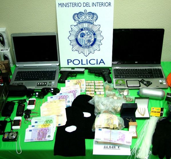 Falsificación y estafa Falsificación y estafa