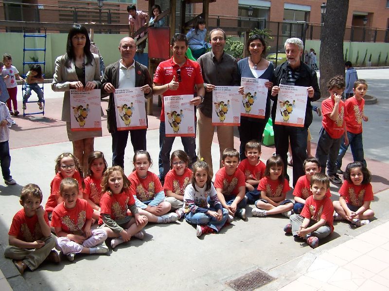 Campaña para que los niños se matriculen en valenciano. Campaña para que los niños se matriculen en valenciano.