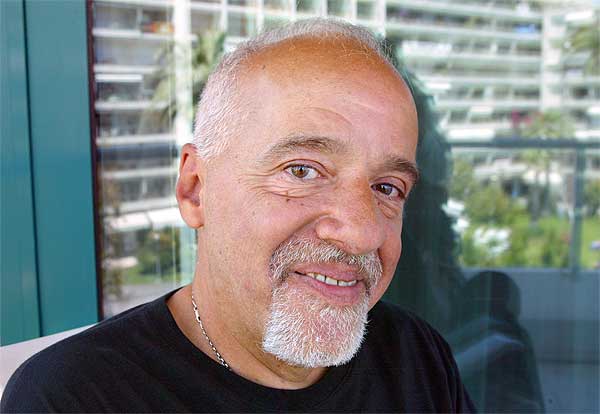El escritor brasileño Paulo Coelho. El escritor brasileño Paulo Coelho.