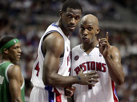 Chauncey Billups y Antonio McDyess Chauncey Billups y Antonio McDyess