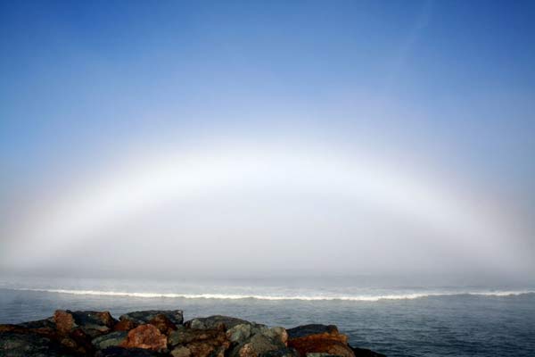 Arcoiris de niebla Arcoiris de niebla