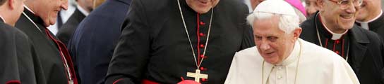 Las víctimas de abusos sexuales protestan a la llegada del Papa a Australia