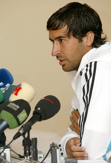 Raúl González Raúl González